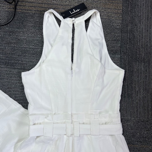 NWT🤩 |•LULUS•| Gorgeous White Belted Jumpsuit Size XS - Picture 9 of 12